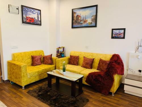 Apartamento The Dunnock Square Near India Expo Mart