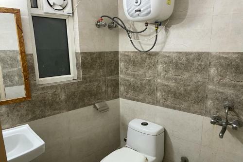 Oyo 79872 Hotel Overstay