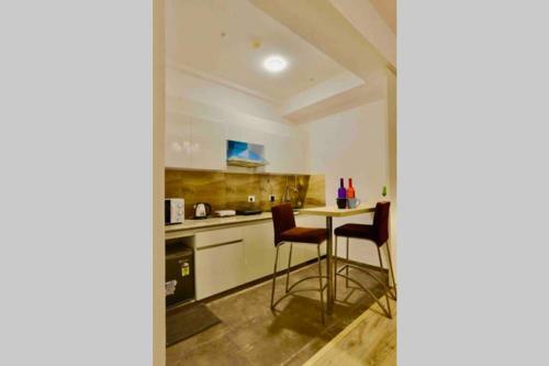 Apartamento The Metro Square Near India Expo Mart