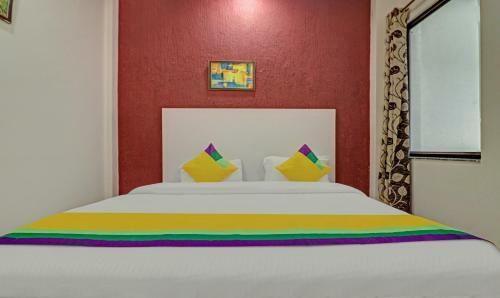 Hotel Treebo Trip Golden Divine Inn