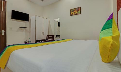 Hotel Treebo Trip Golden Divine Inn