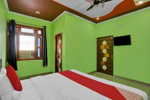 Oyo Flagship 83734 Hotel Jewar International