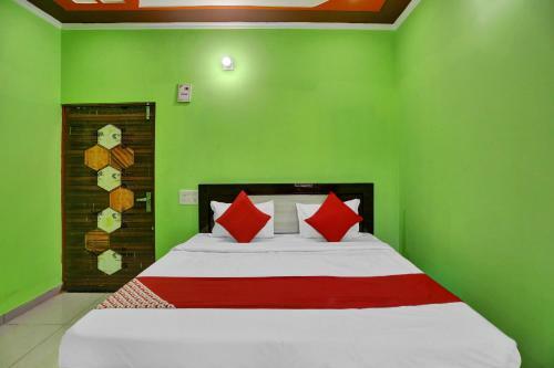 Oyo Flagship 83734 Hotel Jewar International