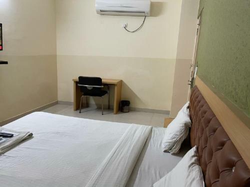 Hotel Oyo 81257 Jaypee Homes