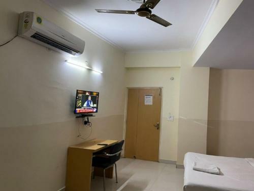 Hotel Oyo 81257 Jaypee Homes