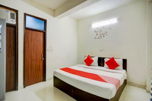 Oyo 84038 Hotel Park Plaza