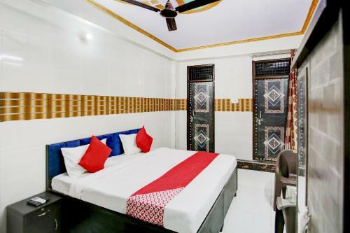 Oyo Flagship 83783 Hotel D S Palace