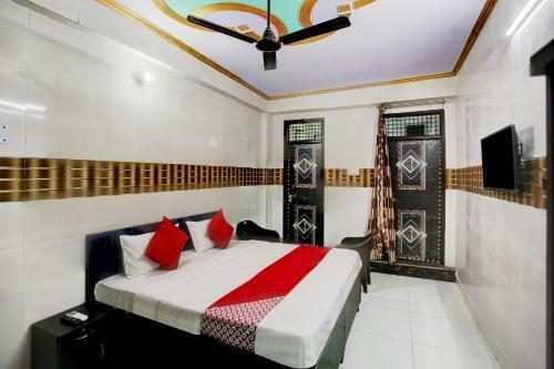 Oyo Flagship 83783 Hotel D S Palace