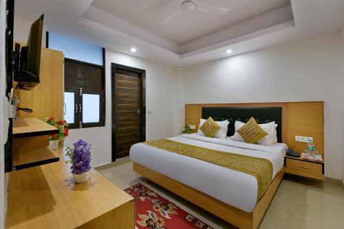 Hotel Hari International - Noida Sector 11