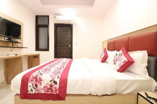 Hotel Hari International - Noida Sector 11