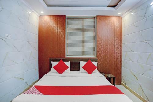 Oyo 81886 Hotel Dreams