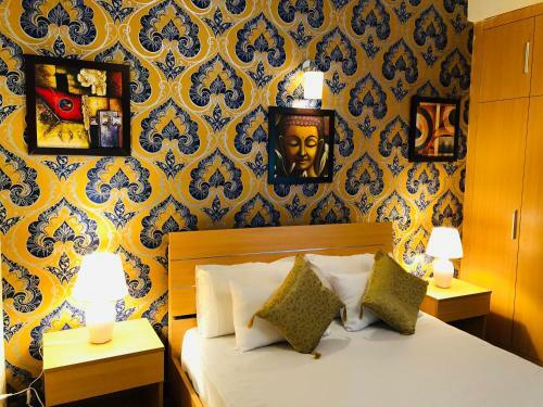 Gulmohar Service Apartment