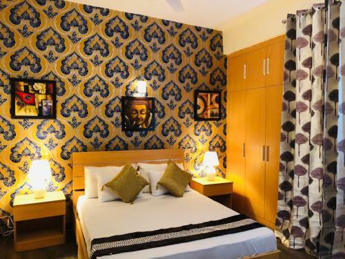 Gulmohar Service Apartment