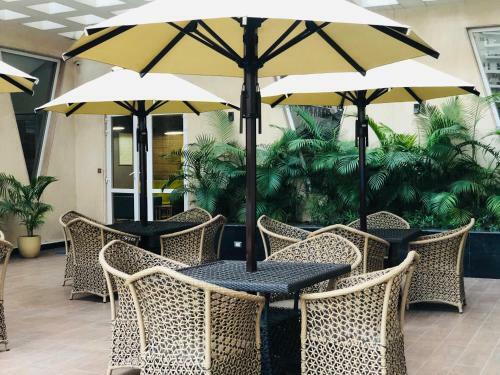 Gulmohar Service Apartment