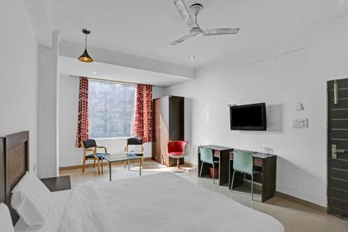 Capital O 84587 Hotel Blessing Regency