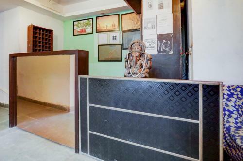 Collection O 82470 Hotel Rent Abode Aone Inn