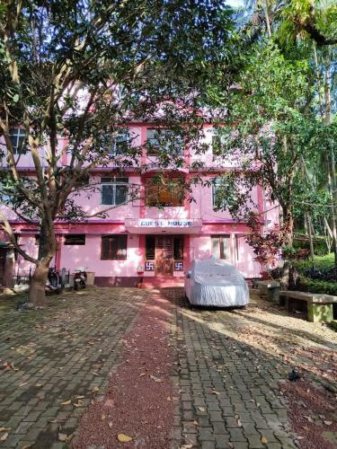 Hostal Shastri Guest House