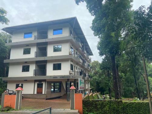 Staymaker Hotel Ashokavana