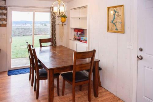Spacious 6 Bedroom Home