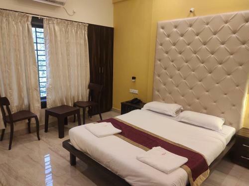 Hotel Deepak Executive, Ganpatipule