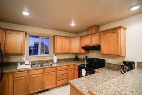 Apartment In Teton Ski Retreat