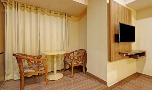 Treebo Tryst Hotel Apollo Grand