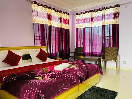 Hotel Shivaya & Restaurant