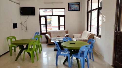 Hotel Shivaya & Restaurant