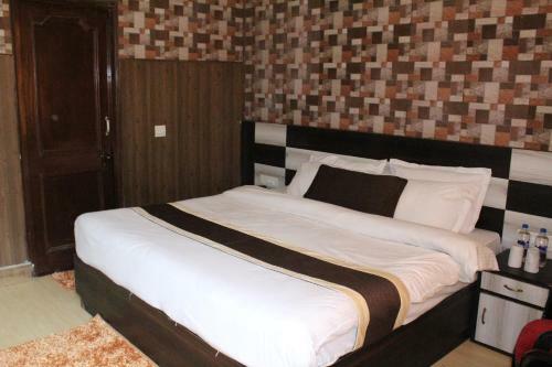 Hotel Parin Naddi Hills