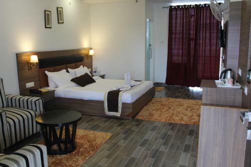 Hotel Parin Naddi Hills