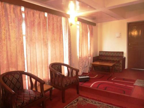 Hotel Nishaad Resorts