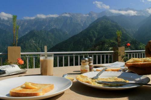 Hotel Nishaad Resorts