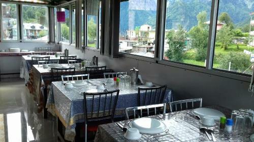 Hotel Snow Crest Inn Pvt Ltd