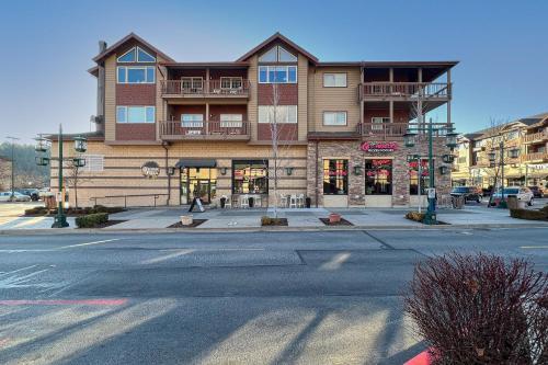 Riverstone Luxury