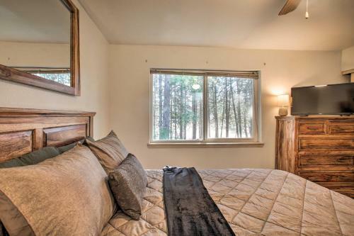Coeur Dalene Duplex Home About 3 Miles To Lake!