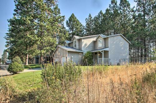 Coeur Dalene Duplex Home About 3 Miles To Lake!