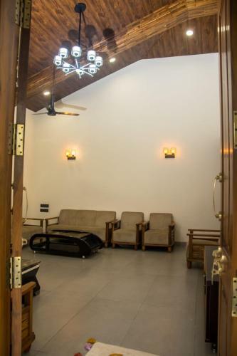 Villa Shiny 2bhk Alibaug