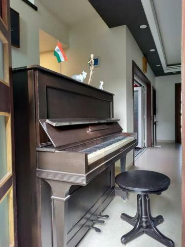 Villa Leisurely Clair de Lune 2bhk Pvt Jacuzzi, Alibaug
