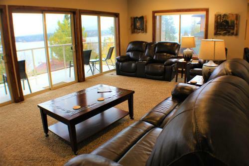 Hayden Lake Views - Sleeps 6