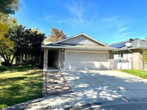 Newly Remodeled Home - 5 Min Walk To Boise River!