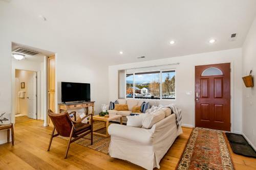 Sunshine Bungalow