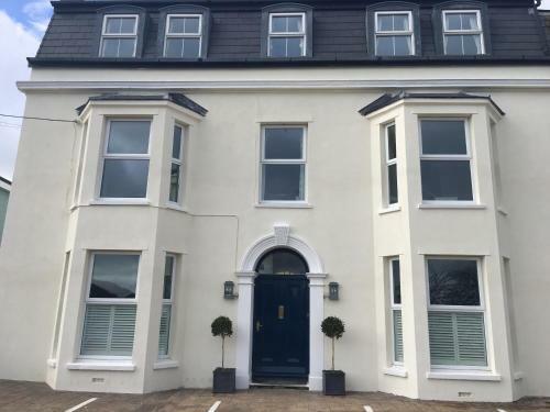 Woodlands Hotel
