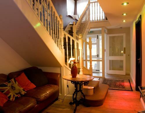 The Old Bath Arms Hotel