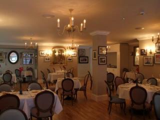 Legacy Dukes Head Hotel