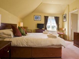 Hotel The Marine