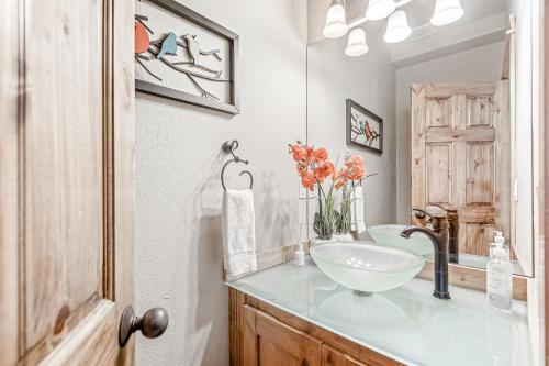 Heart Of Schweitzer Condo