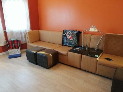 5430 Happy Home-single Private Rooms
