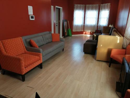5430 Happy Home-single Private Rooms