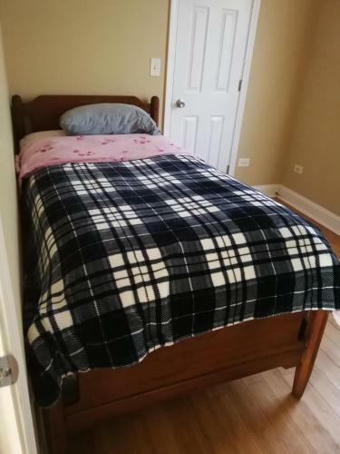 5430 Happy Home-single Private Rooms