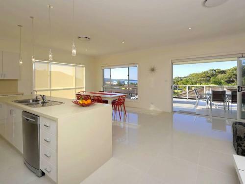 Ocean View Oasis At Fingal Bay